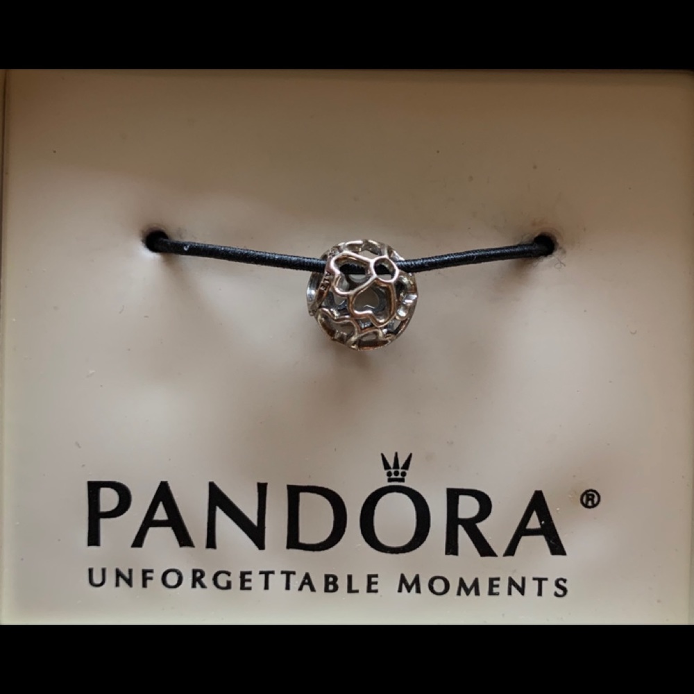 Pandora Openwork Flower Charm - Picture 2 of 3